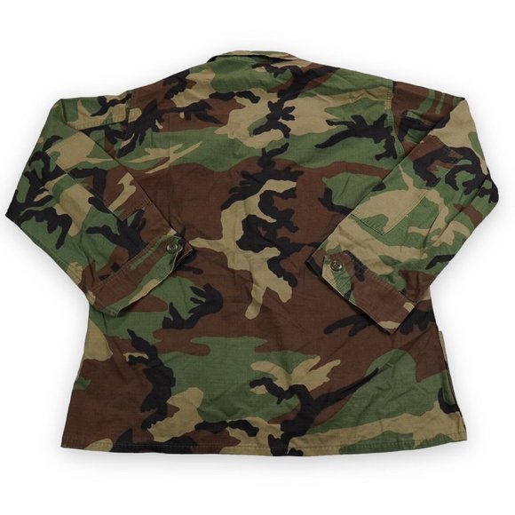 USAF Field Jacket Mens Medium Short Green Woodland Camo Cold Weather Patches SGT - Picture 2 of 16